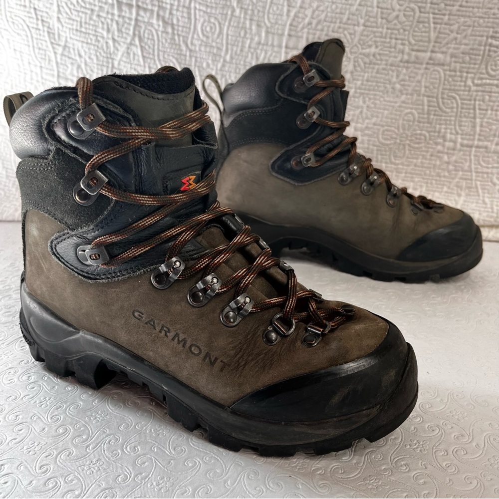 Garmont Dakota Hiking Backpacking Mountaineer Boots Men Size 7 Vintage Y2K Work